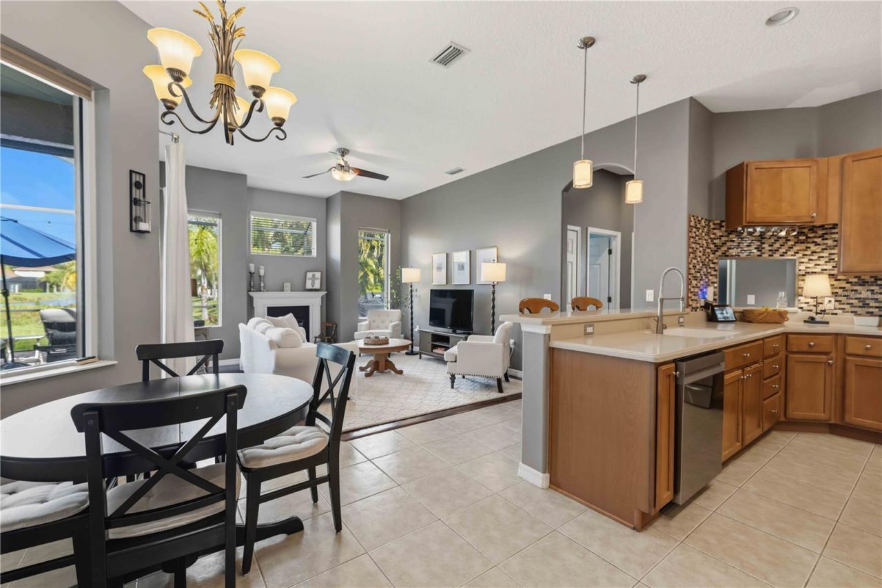 5723 114th Drive E, Parrish, FL 34219 Photo