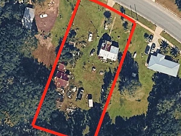 2242 LAKE STREET , LAWTEY, FL 32058