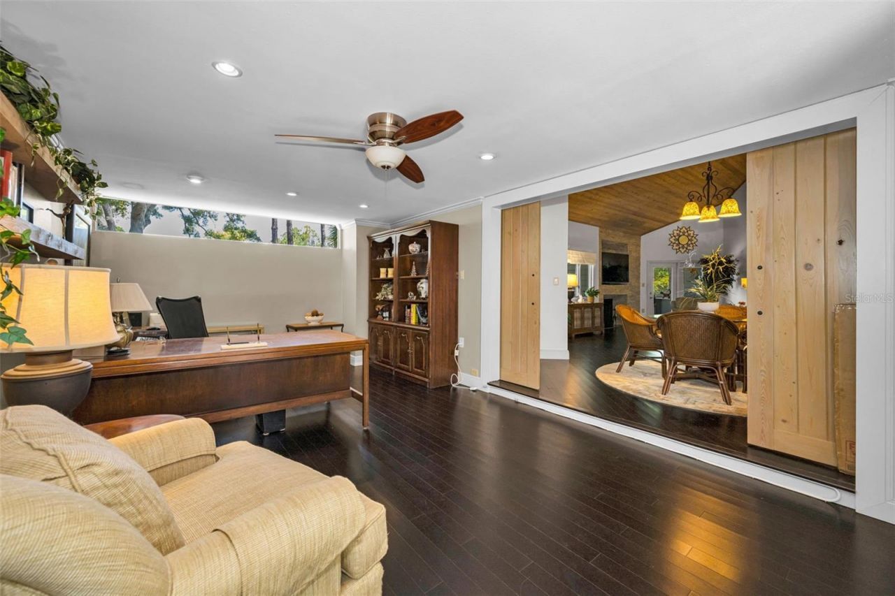 10497 Longwood Drive, Seminole, FL 33777 Photo