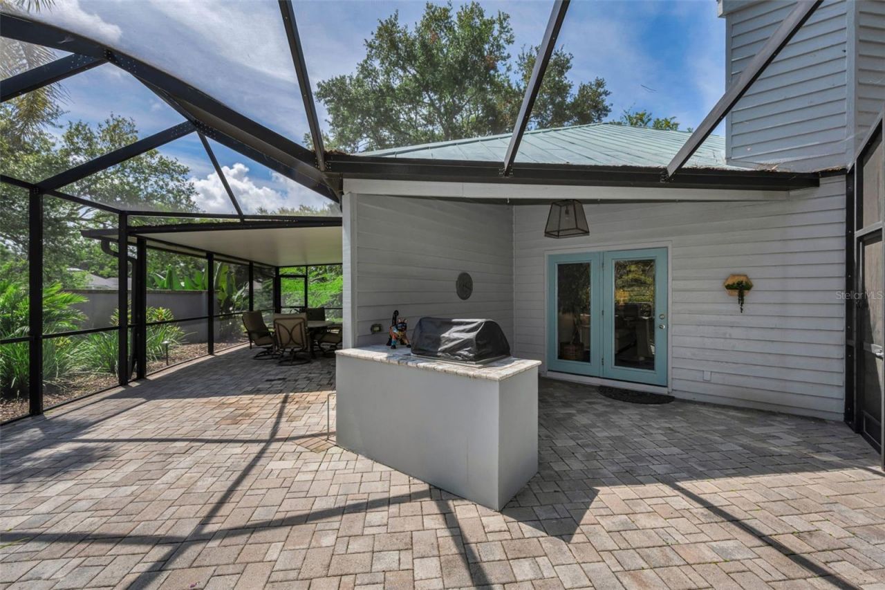 10497 Longwood Drive, Seminole, FL 33777 Photo