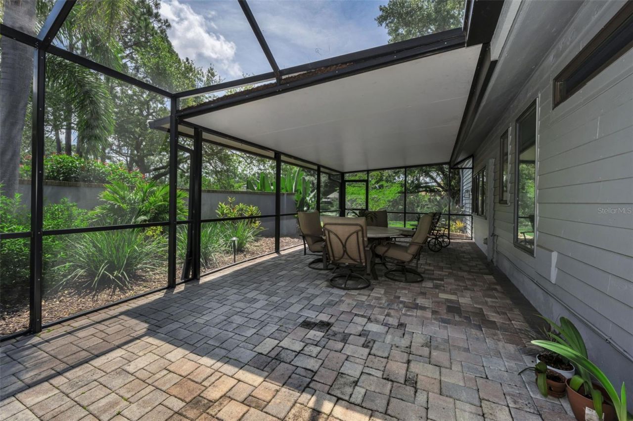 10497 Longwood Drive, Seminole, FL 33777 Photo