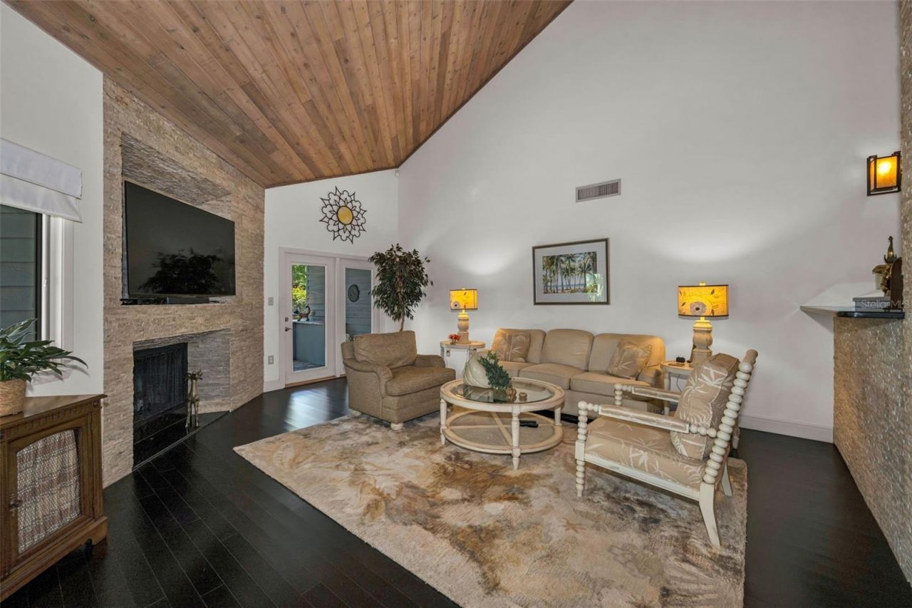 10497 Longwood Drive, Seminole, FL 33777 Photo