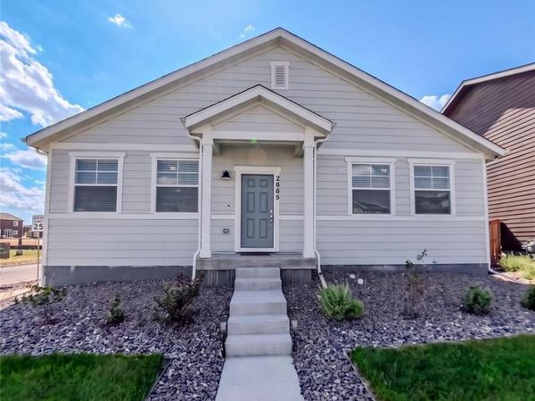 2865 Oxley Street , Strasburg, CO 80136