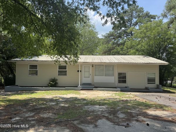 1114 Oak Avenue , Rockingham, NC 28379