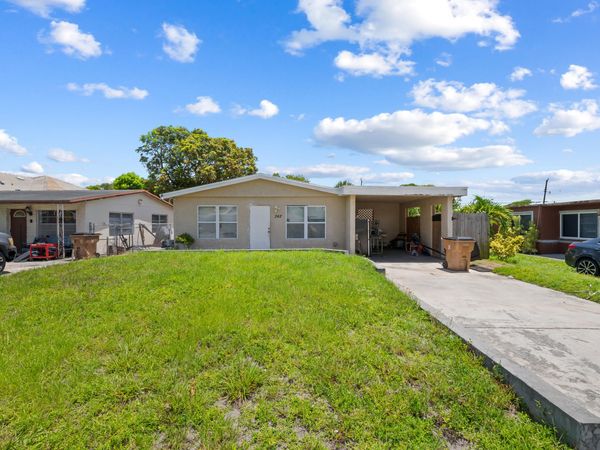 242 SW 3RD Street, Deerfield Beach, FL 33441