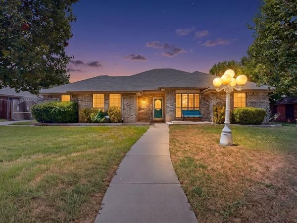 137 Brushy Mound Road, Burleson, TX 76028