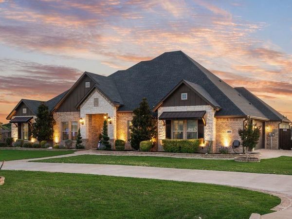 6031 Waggoner Way , Midlothian, TX 76065