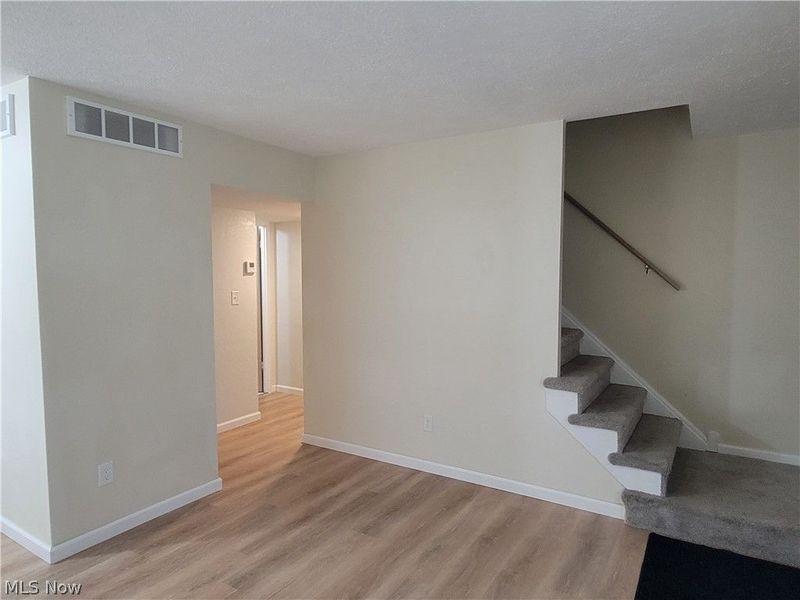 12509 Hirst Avenue, Cleveland, OH 44135 Photo 10