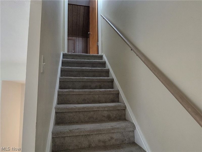 12509 Hirst Avenue, Cleveland, OH 44135 Photo 11