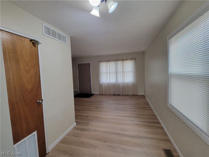 12509 Hirst Avenue, Cleveland, OH 44135 Photo 29