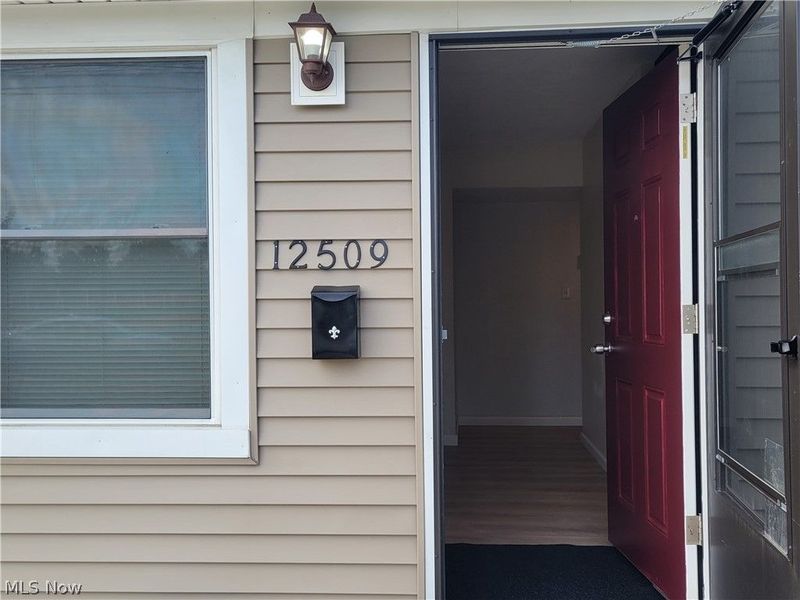 12509 Hirst Avenue, Cleveland, OH 44135 Photo 8