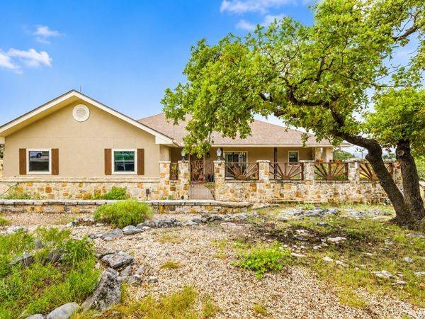 138 Ridge Rd, Hunt, TX 78024