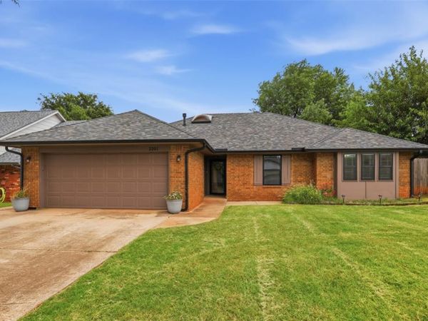 2201 Summer Way Lane, Edmond, OK 73013
