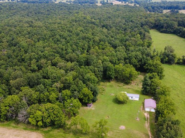 3899 County Road 304, Alton, MO 65606