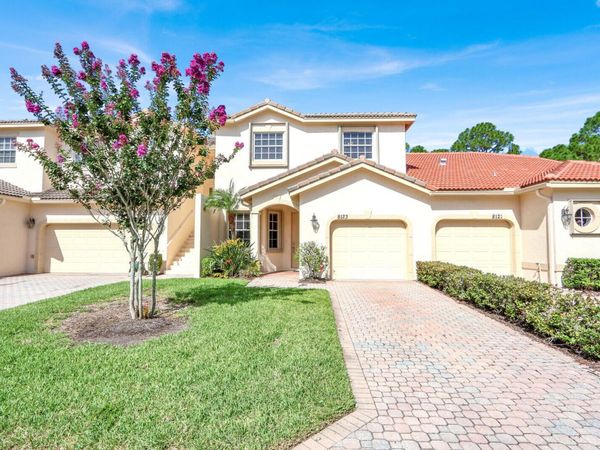 8123 CARNOUSTIE Place, Port St. Lucie, FL 34986