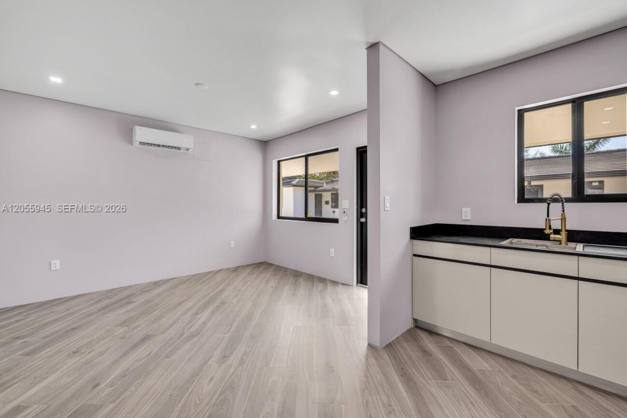 8931 NE 2nd Ave, Unit N2, El Portal, FL 33138 Photo