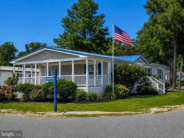 34253 HILLENWOOD, Unit 110, LONG NECK, DE 19966