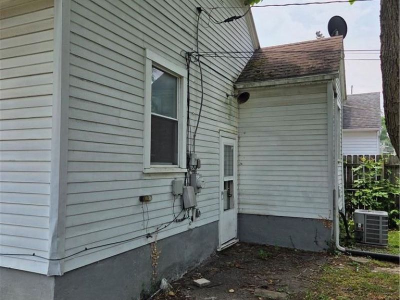 445 E Siebenthaler Avenue, Dayton, OH 45405 Photo 12