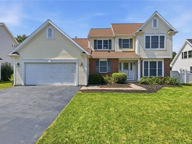88 Hamlin Drive, Canandaigua, NY 14424