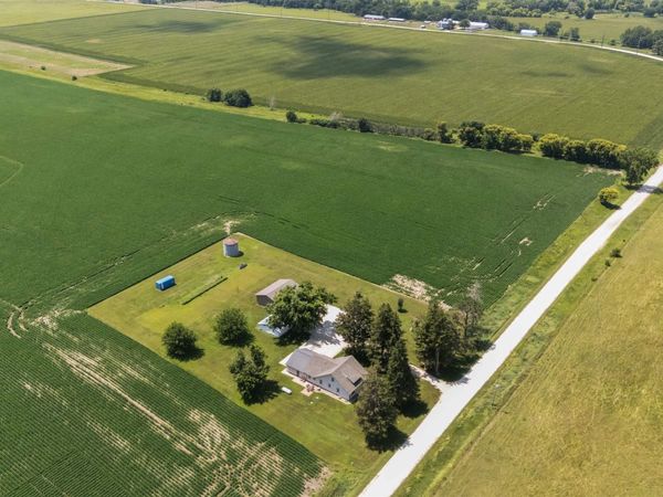30364 250th Street, Eldora, IA 50627