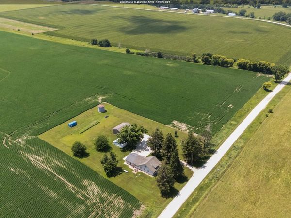 30364 250th Street, Eldora, IA 50627