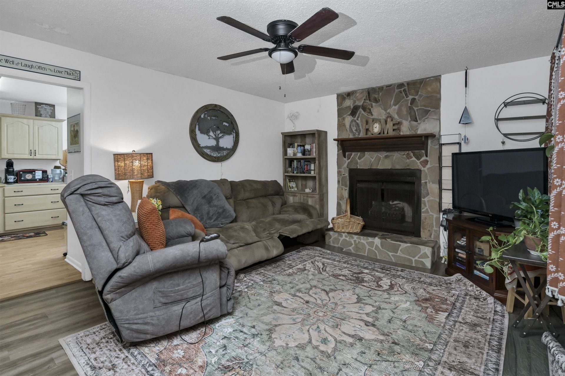 133 Sunset Strip  Photo 10