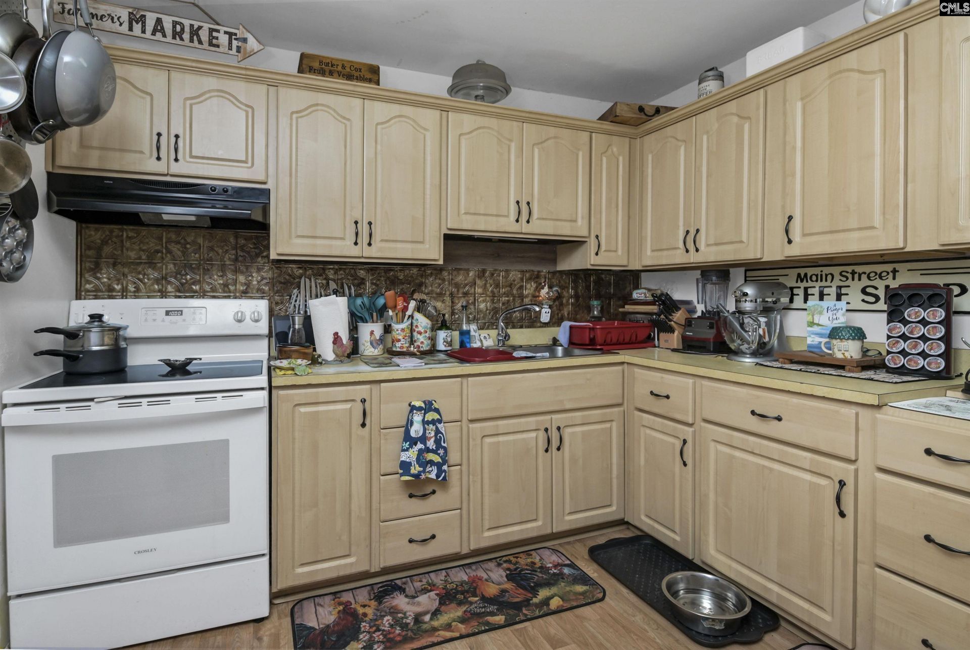 133 Sunset Strip  Photo 12