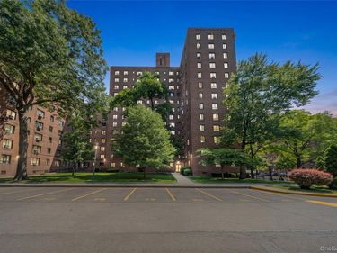 1605 Metropolitan Avenue , Unit 4H, Bronx, NY 10462