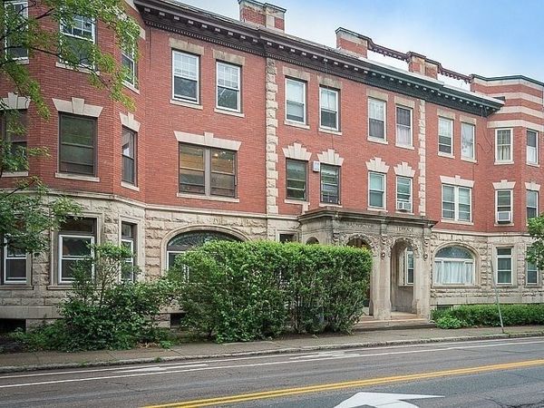 485 Washington Street, Unit B, Brookline, MA 02446