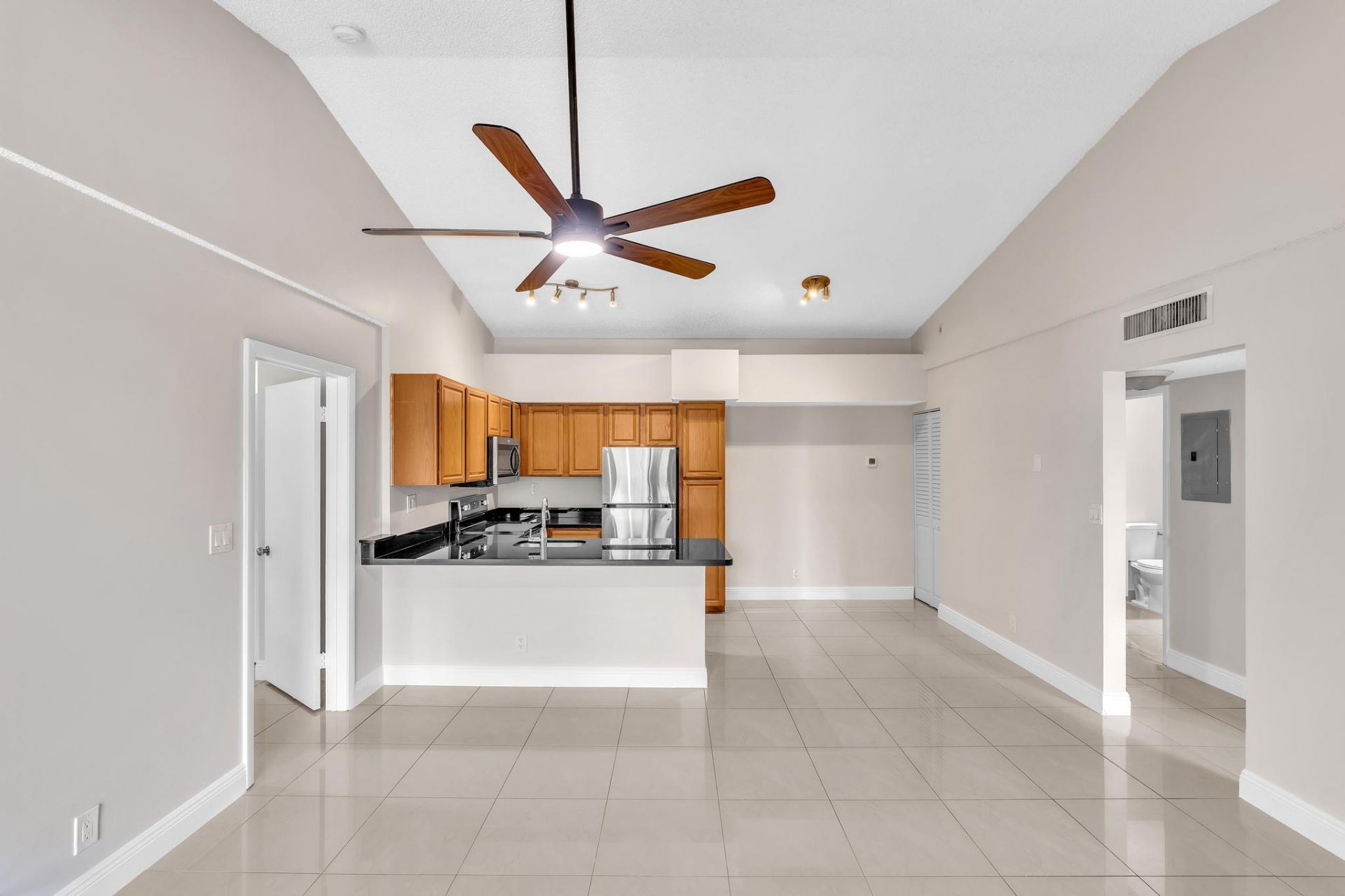 601 Lyons Road, Unit 7201, Coconut Creek, FL 33063 Photo