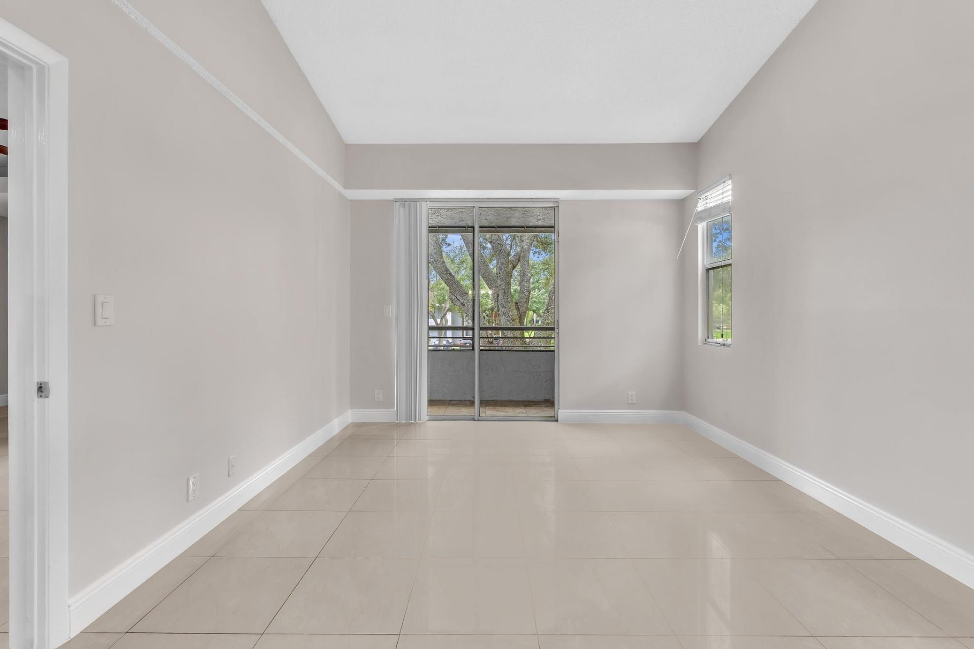 601 Lyons Road, Unit 7201, Coconut Creek, FL 33063 Photo