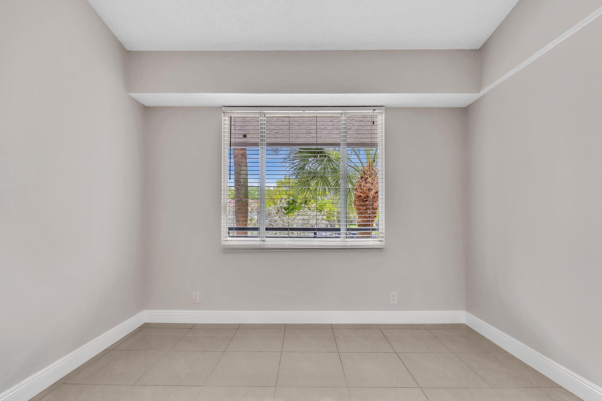 601 Lyons Road, Unit 7201, Coconut Creek, FL 33063 Photo