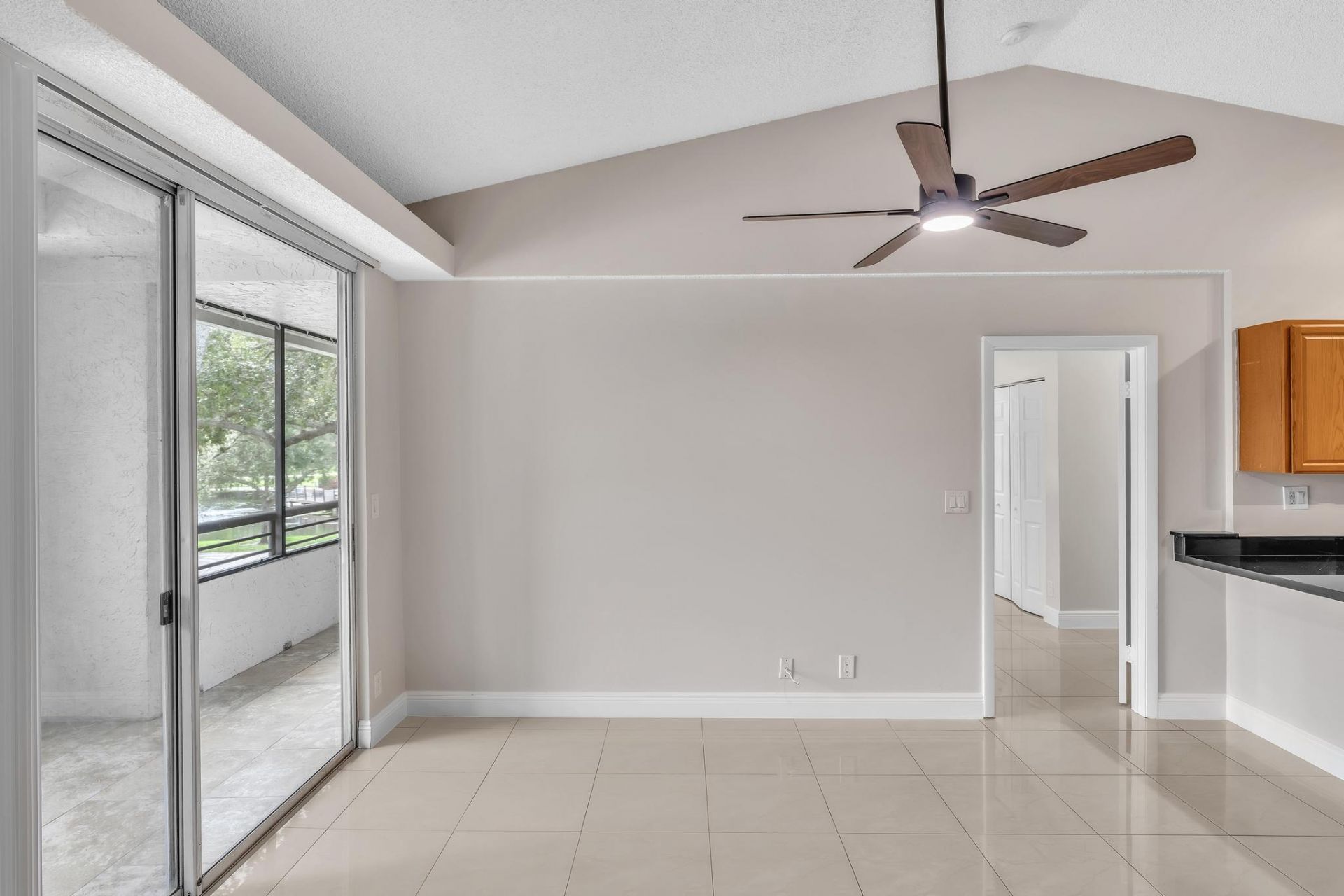 601 Lyons Road, Unit 7201, Coconut Creek, FL 33063 Photo