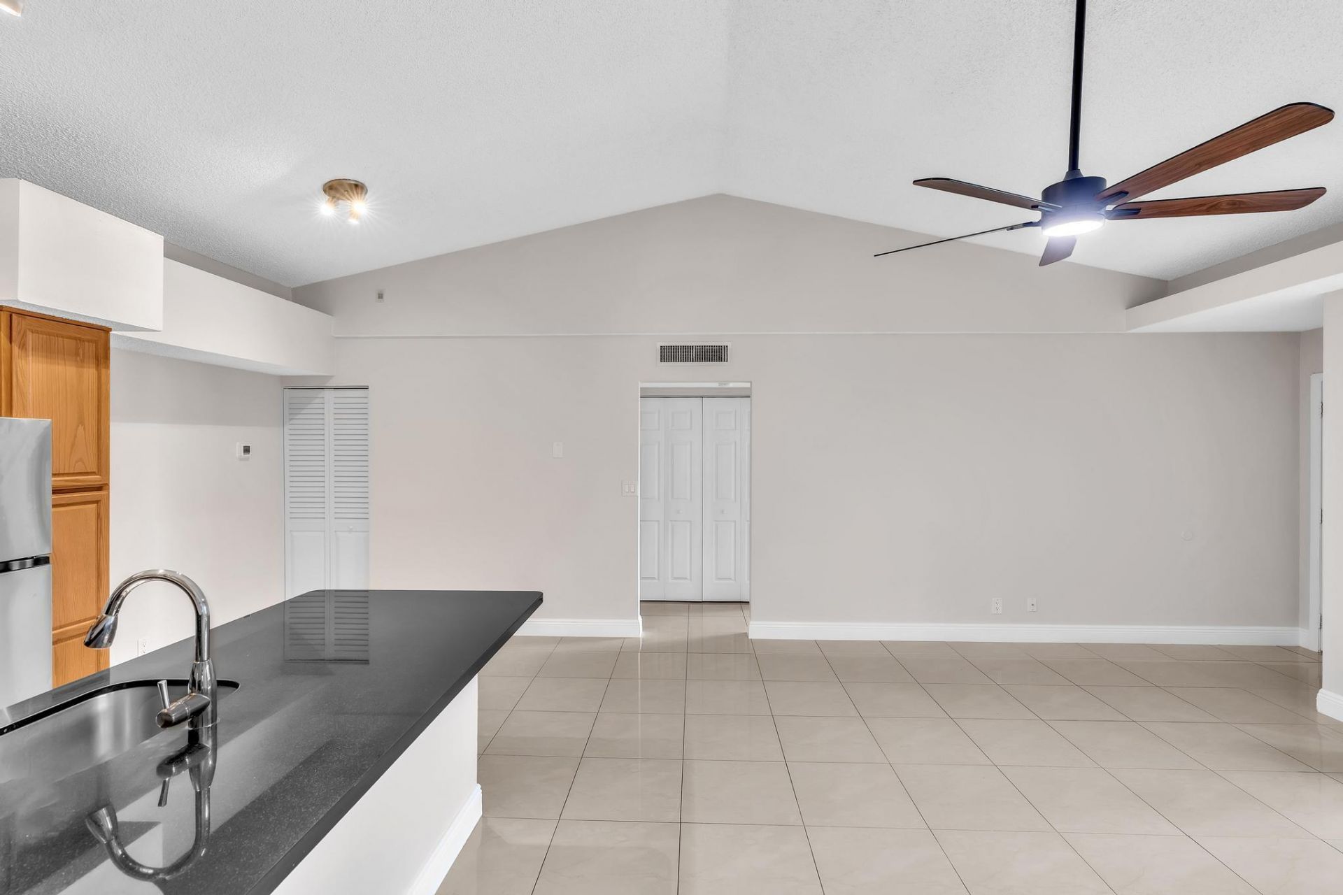601 Lyons Road, Unit 7201, Coconut Creek, FL 33063 Photo