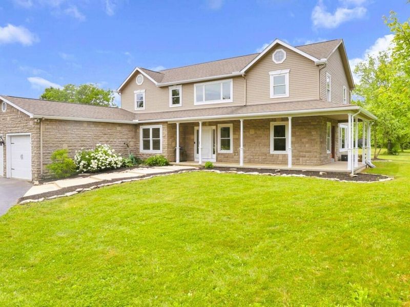 1877 Hardin Lane, Powell, OH 43065 Photo 1