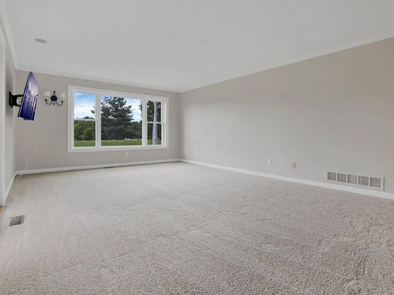 1877 Hardin Lane, Powell, OH 43065 Photo 12
