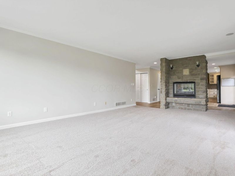 1877 Hardin Lane, Powell, OH 43065 Photo 13