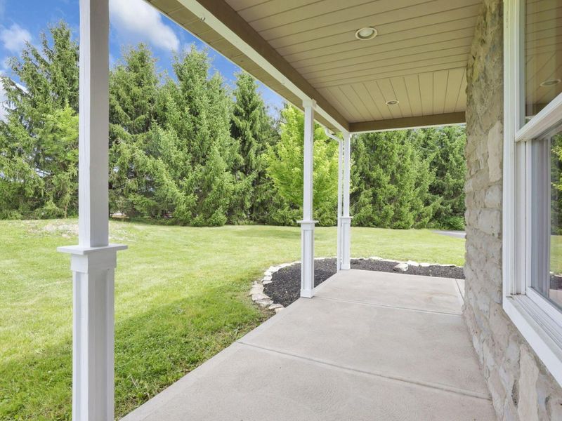1877 Hardin Lane, Powell, OH 43065 Photo 6