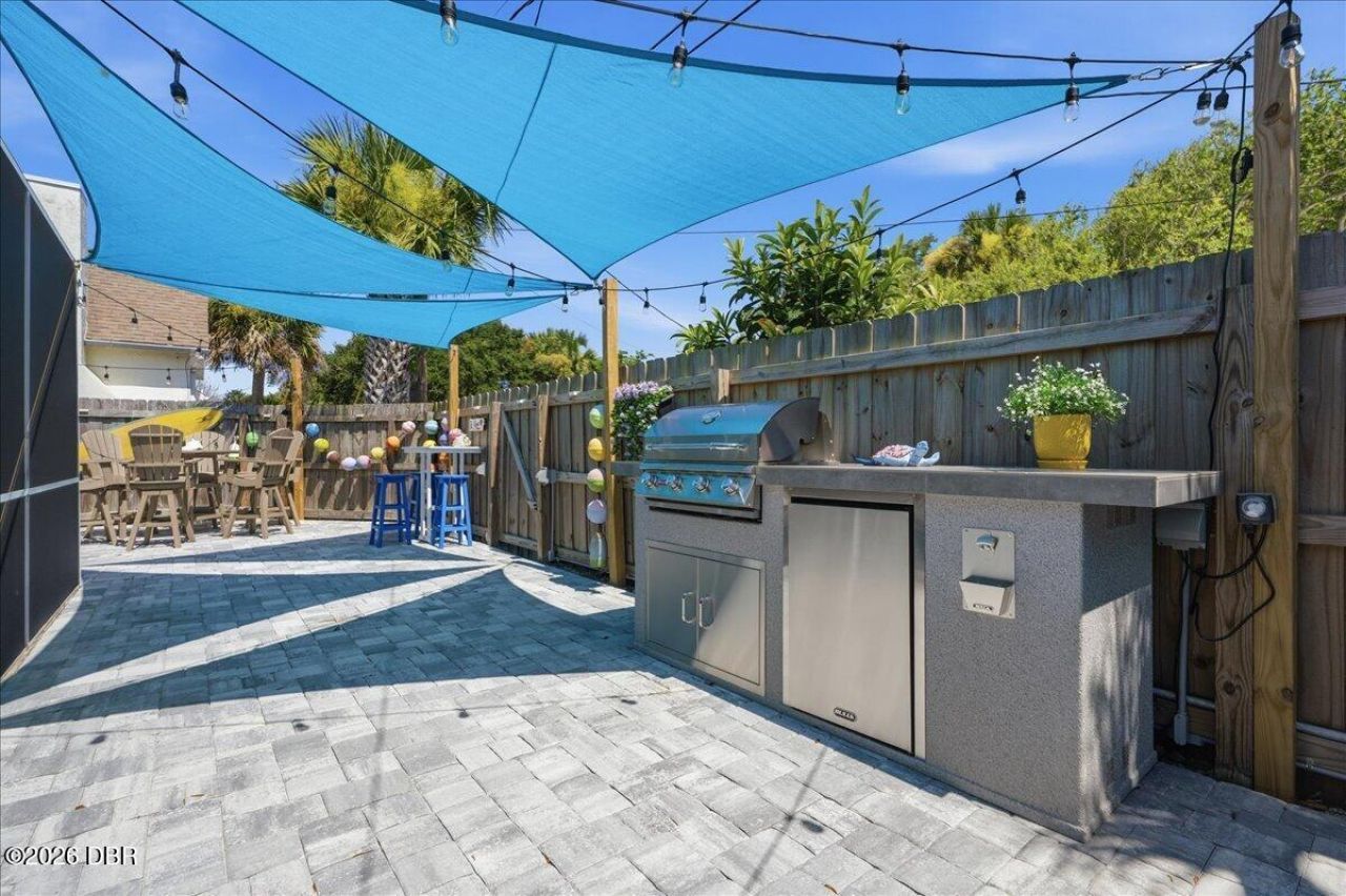 301 N Pine Street, New Smyrna Beach, FL 32169 Photo