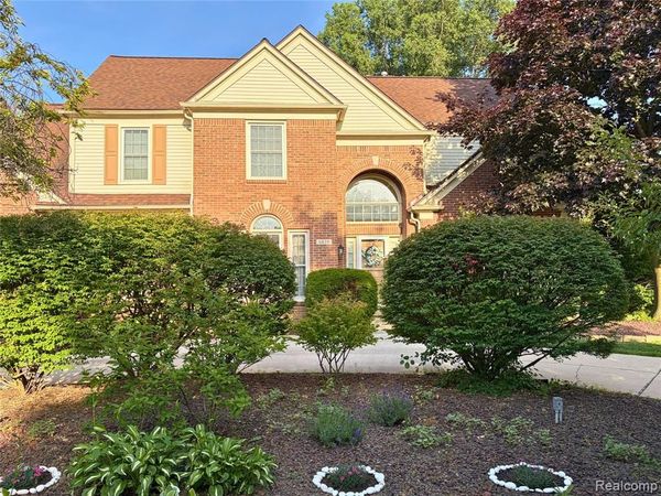 6028 Meadowview Drive, Canton Township, Mi 48187