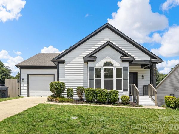 9713 Pernell Lane, Charlotte, NC 28213