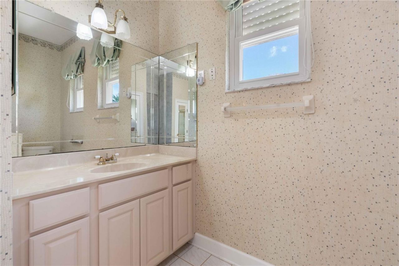 2122 Platinum Drive , Sun City Center, FL 33573 Photo