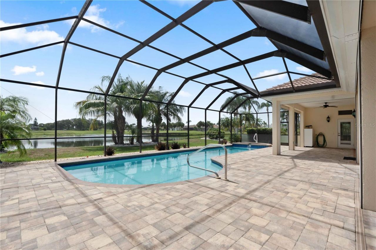 2122 Platinum Drive , Sun City Center, FL 33573 Photo
