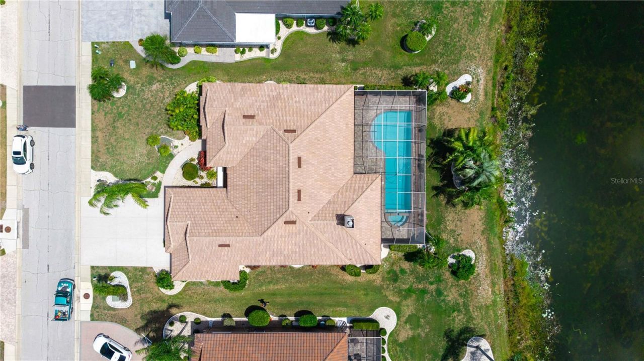 2122 Platinum Drive , Sun City Center, FL 33573 Photo