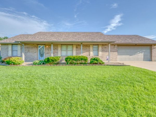 2213 Darren Drive , Marion, IL 62959