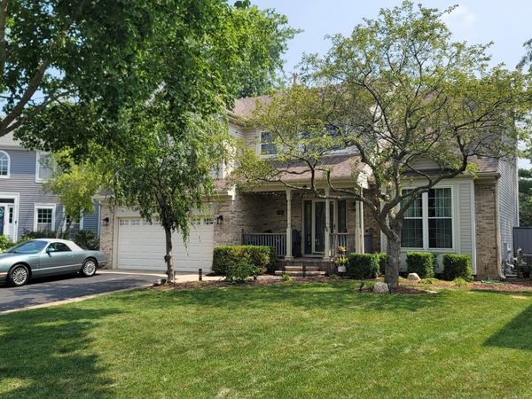3885 Thornberry Way , Lake In The Hills, IL 60156