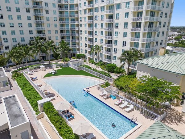 450 N FEDERAL Highway, Unit 911, Boynton Beach, FL 33435