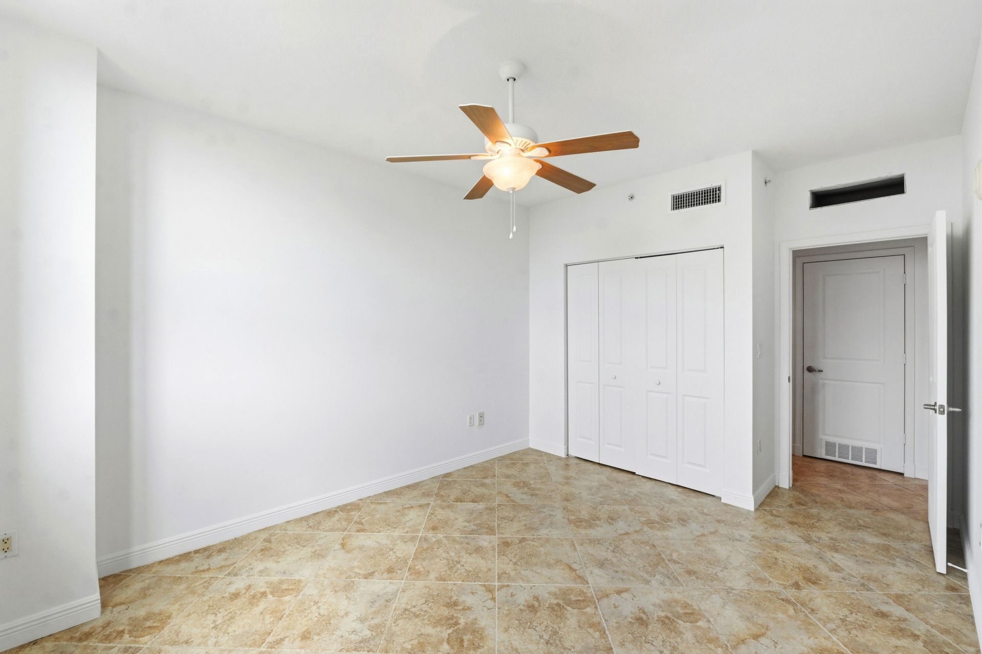 450 N Federal Highway, Unit 911, Boynton Beach, FL 33435 Photo