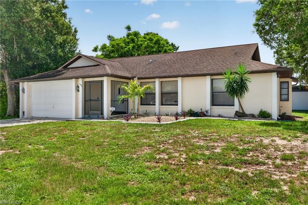 1398 Evalena Ln, North Fort Myers, FL 33917 Main Photo