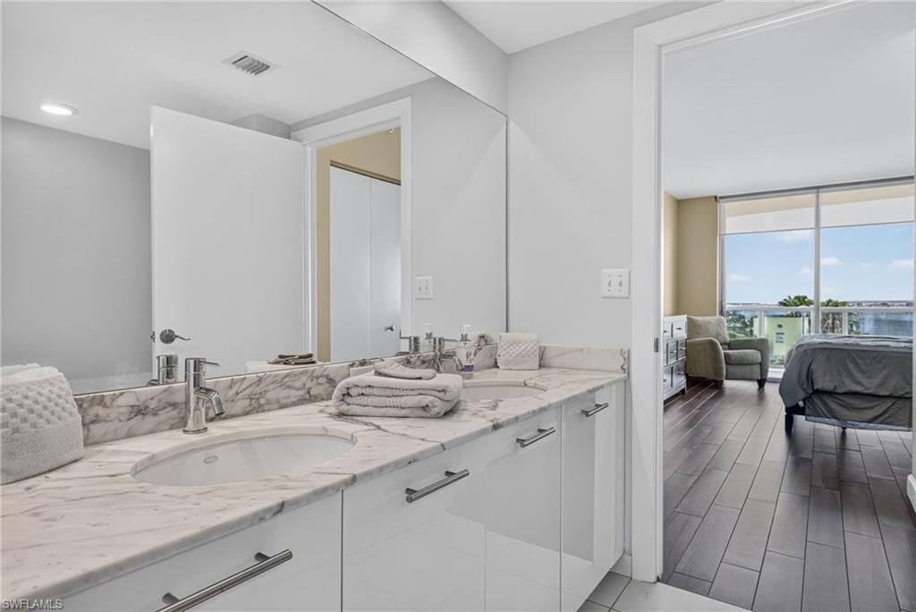3000 Oasis Grand Blvd, Unit 505, Fort Myers, FL 33916 Photo